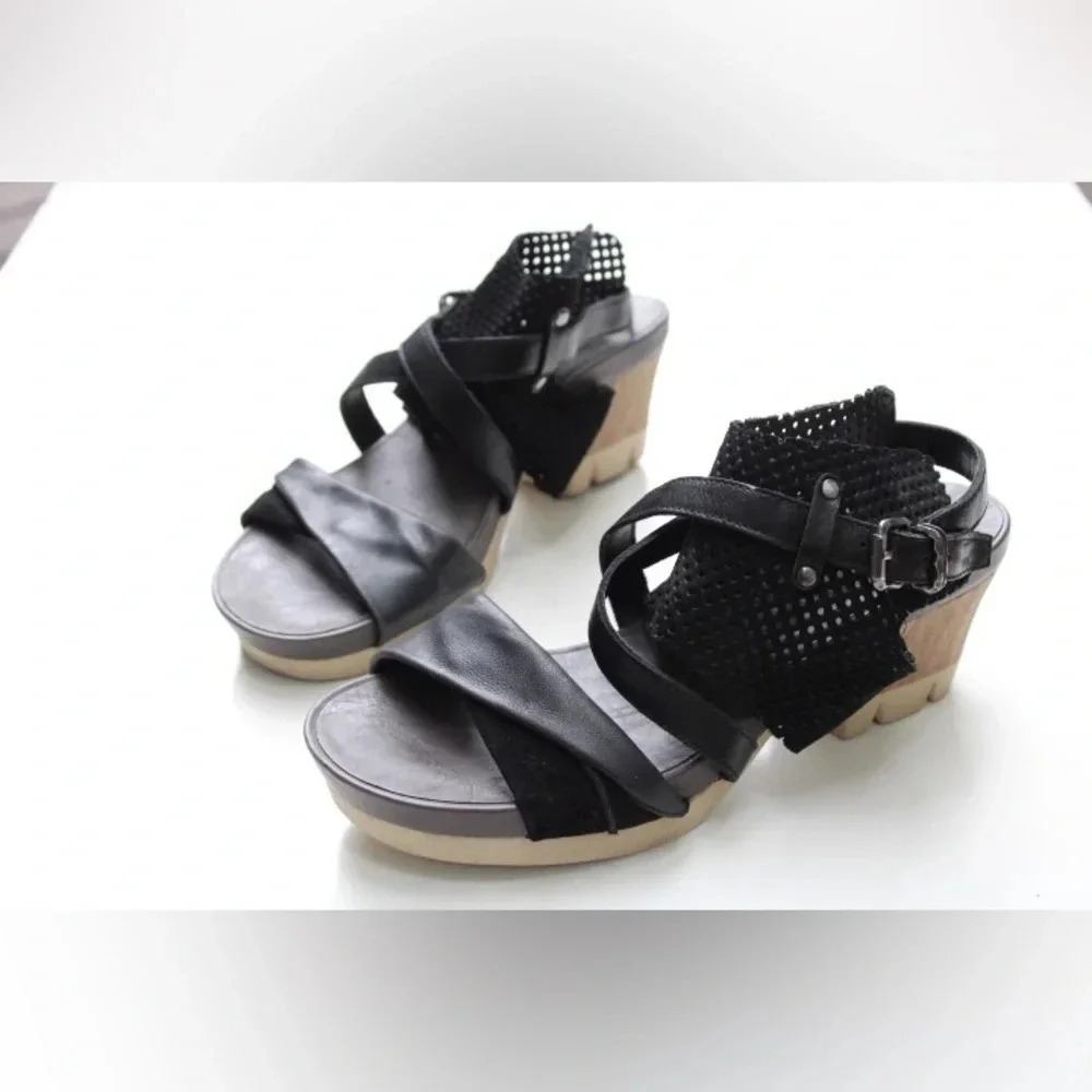 OTBT Take off sandals